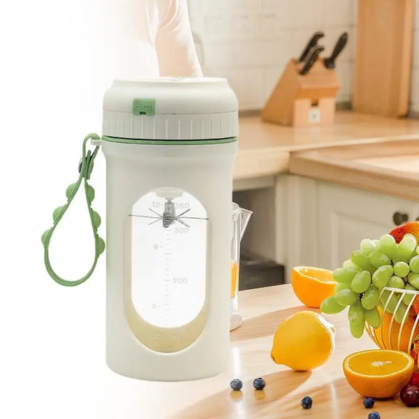 Everyday Essentials Juicer